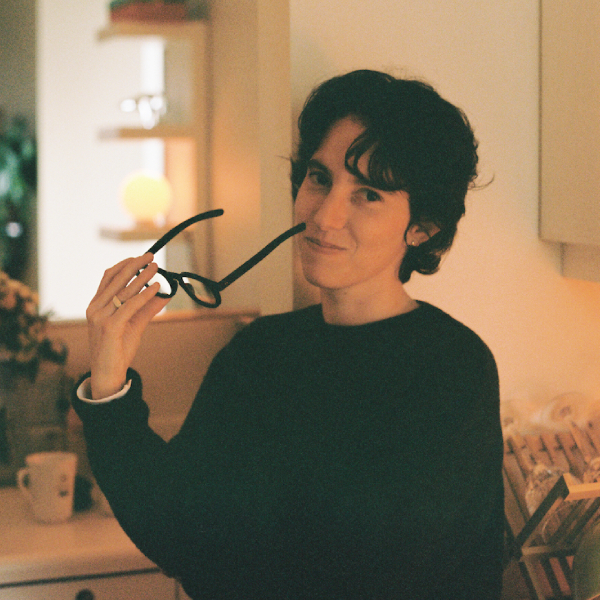 Sara Abrams